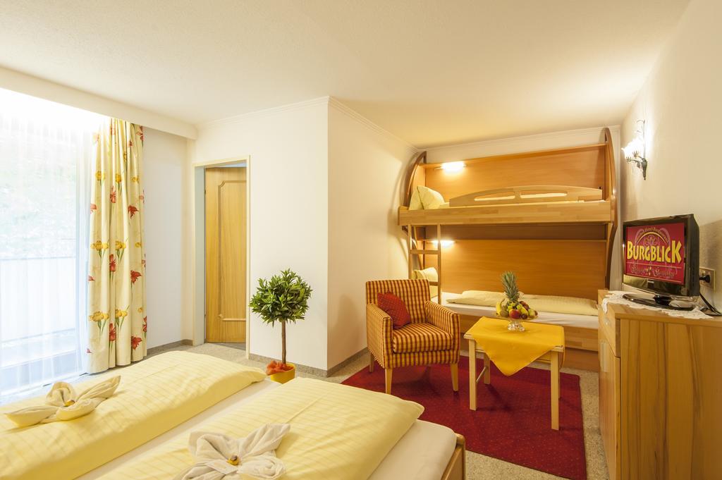 Hotel-Restaurant Burgblick Дорфгащайн Стая снимка